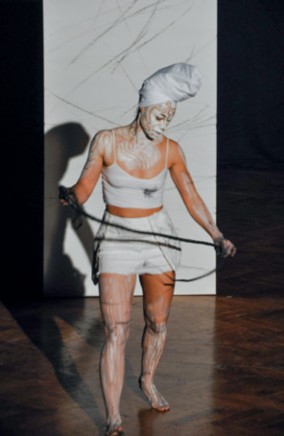 Whip It Good (2013), performance e interacción social de Jeannette Ehlers, BE.BOP 2013. Fotografía: Wagner Carvalho.