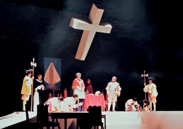 La obra de teatro Los agravios de su ilustrísima se estrenó en junio de 1992 en el Teatro de la Ciudad en Tuxtla Gutiérrez Chiapas Fotografía Cortesía de Héctor Cortés Mandujano
