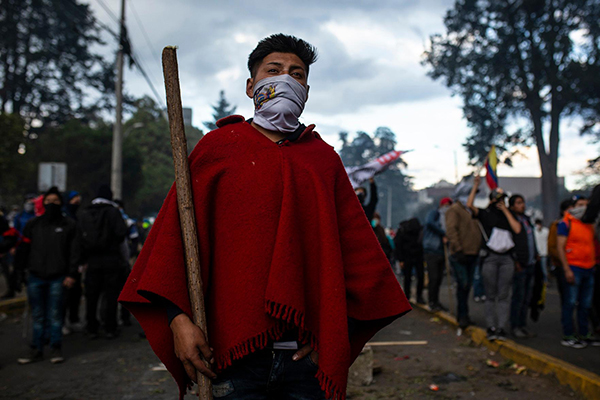 Imagen 2 . "David Díaz Arcos”: Fotograma del documental Octubre: los encuadres de una protesta. (2021, 86 min.)