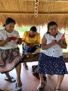 Imagen 5. Rosario López, El mapa no es territorio, 2019-2022. Fotografía: Mavila Trujillo. Cortesía: Resguardo indígena Panuré, Guaviare.