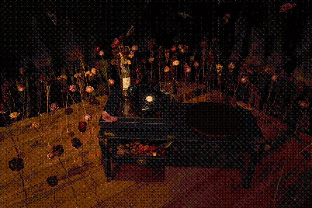 Nathalia Alzate, Reflexiones en torno a la muerte (2023). Rosas inmortalizadas, parafina, muebles, teléfono. Instalación.