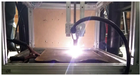 Corte de plasma con impresora 3D multifuncional.